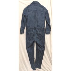 Old Navy Bottoms - 10/12 Denim jumpsuit / romper Old Navy Bottoms - 10/12 Denim jumpsuit / romper